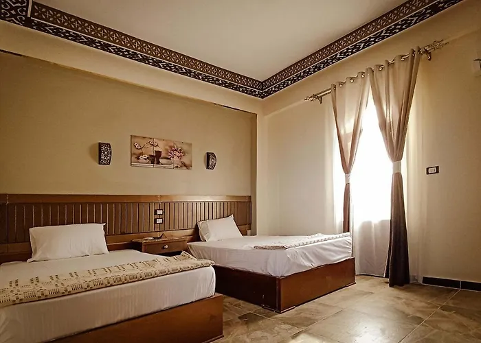 Vendégház Room In Condo - Dahab Motel, Triple Room With 3 Beds Walking Distance To The Beach