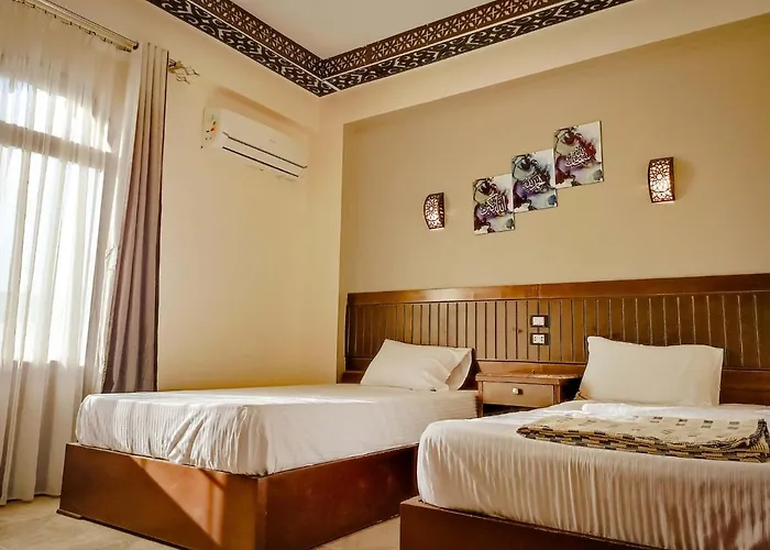 Room In Condo - Dahab Motel, Triple Room With 3 Beds Walking Distance To The Beach Dahab