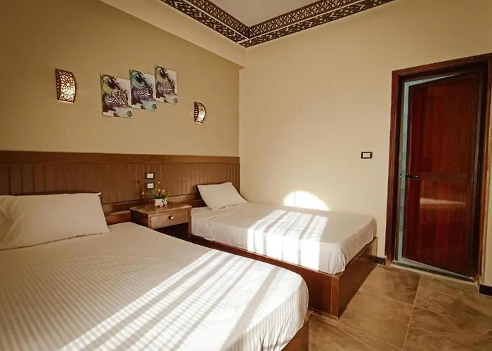 Vendégház Room In Condo - Dahab Motel, Triple Room With 3 Beds Walking Distance To The Beach Dahab