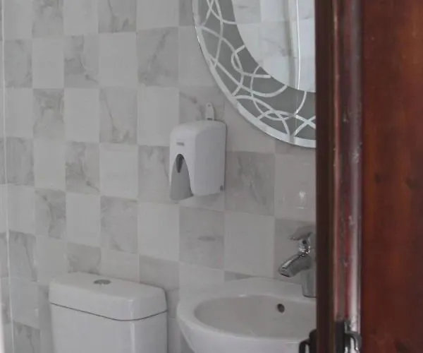 Vendégház Room In Condo - Dahab Motel, Triple Room With 3 Beds Walking Distance To The Beach *
